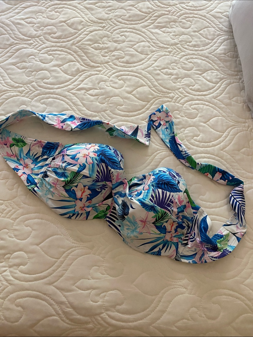Tropical Floral Underwire Bikini Top - Blue & White